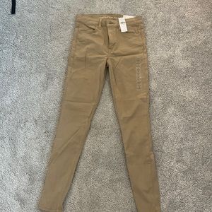 American Eagle khaki jeans high waisted